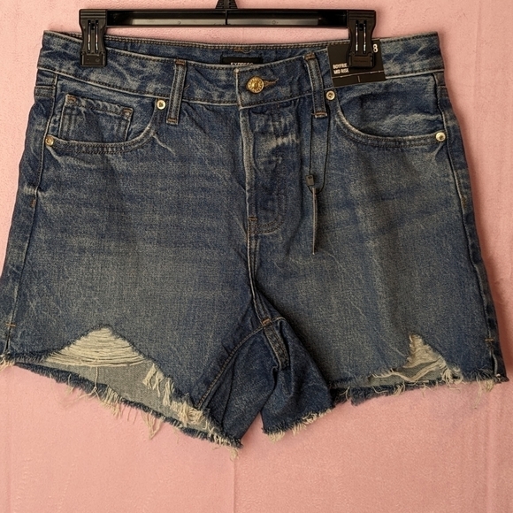 Express Button Fly Boyfriend Midi Mid Rise Distressed Shorts size 8 - Picture 1 of 8
